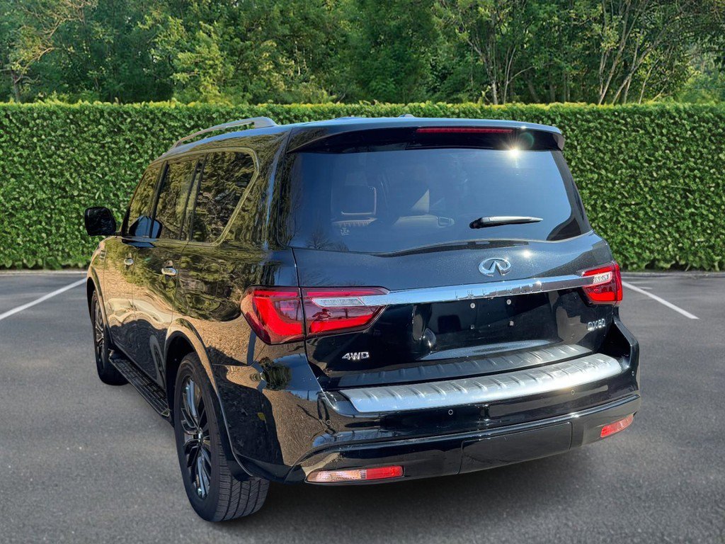 Used 2023 INFINITI QX80 Sensory w/ All-Season Package image 4
