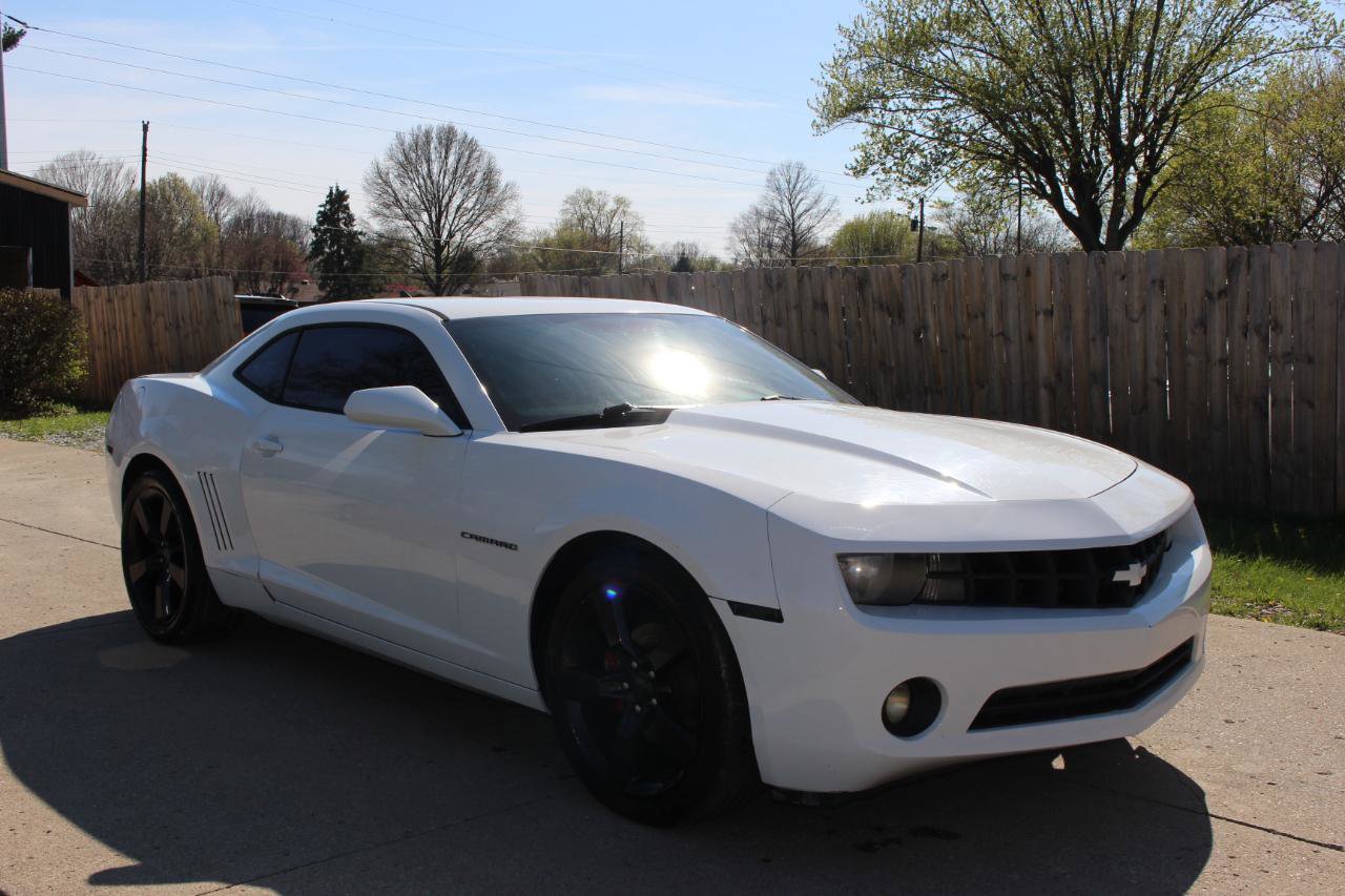 Used 2012 Chevrolet Camaro LS RWD image 2