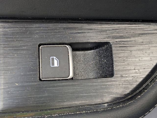 Used 2023 Nissan Rogue SL w/ SL Premium Package image 25