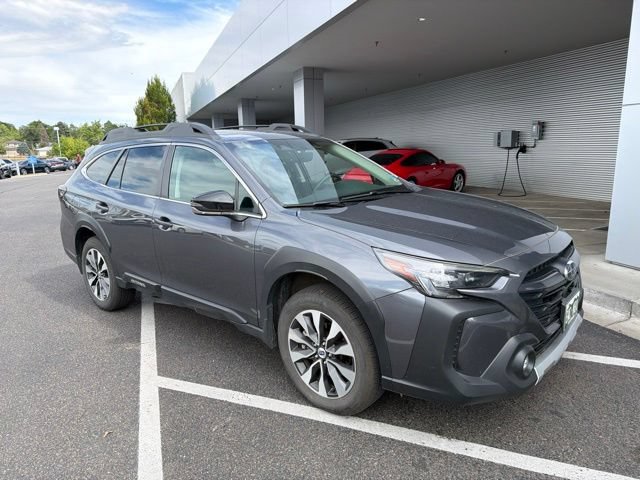 Used 2025 Subaru Outback Limited w/ Popular Package #2 AWD/4WD image 2