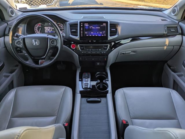 Used 2017 Honda Pilot Touring image 13
