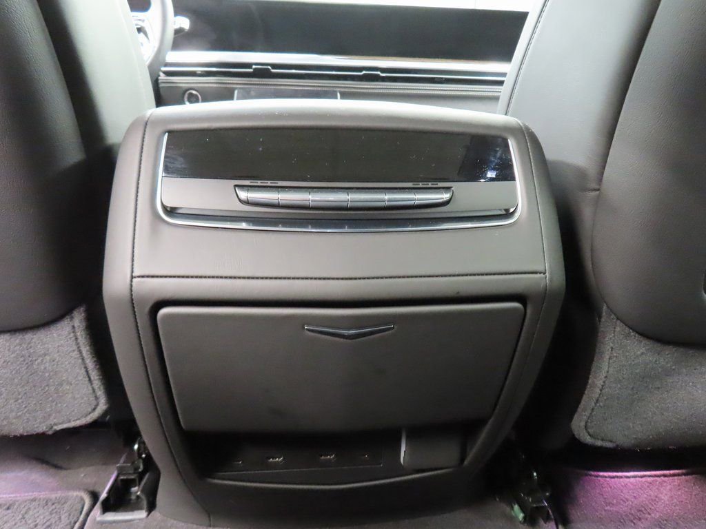 Used 2026 Cadillac Escalade Platinum Sport w/ LPO, Floor Liner Package image 11