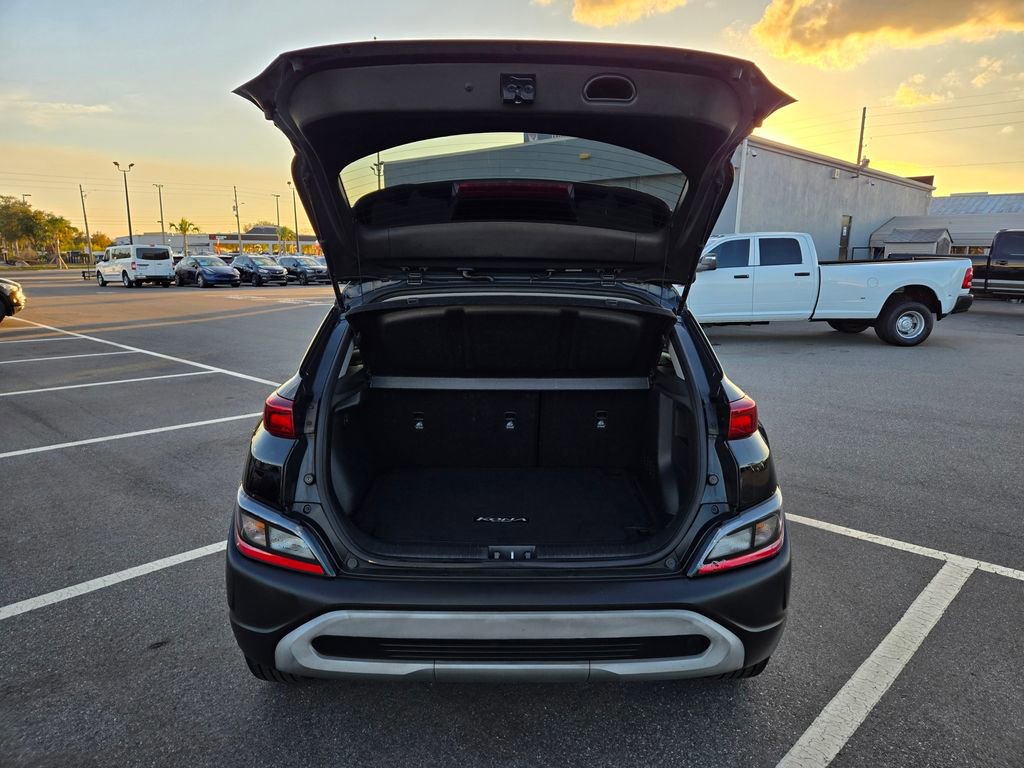 Used 2022 Hyundai Kona SEL image 17