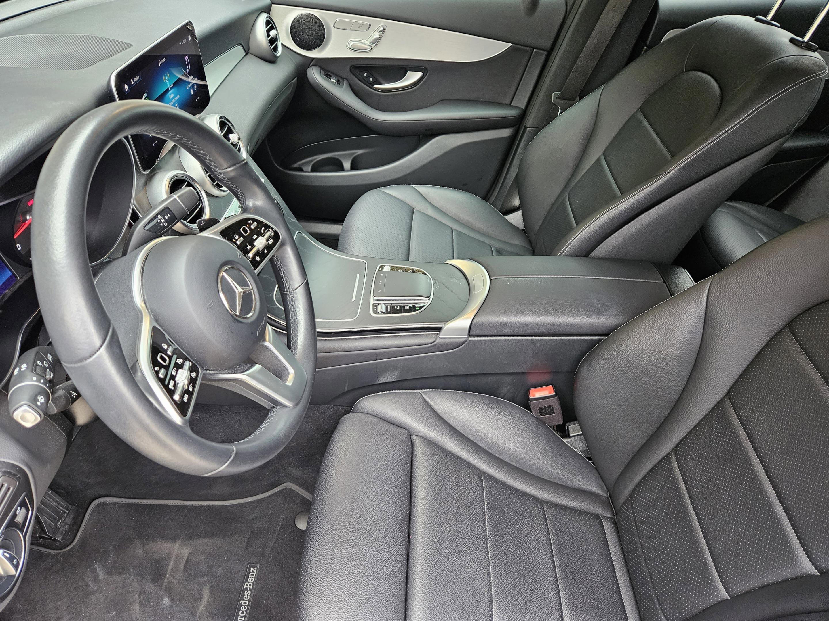 Used 2022 Mercedes-Benz GLC 300 image 42