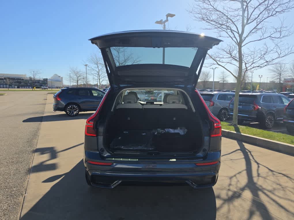 Used 2026 Volvo XC60 B5 Ultra w/ Protection Package Premier AWD/4WD image 6