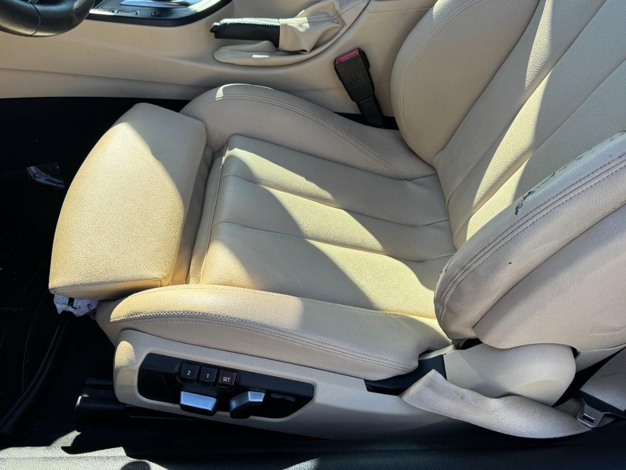 Used 2017 BMW 430i xDrive Convertible image 11