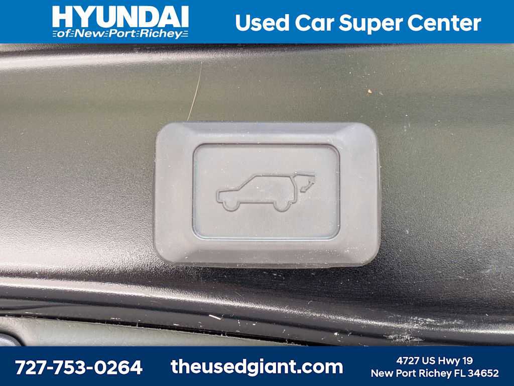 Used 2024 Toyota RAV4 XLE w/ Convenience Package image 13