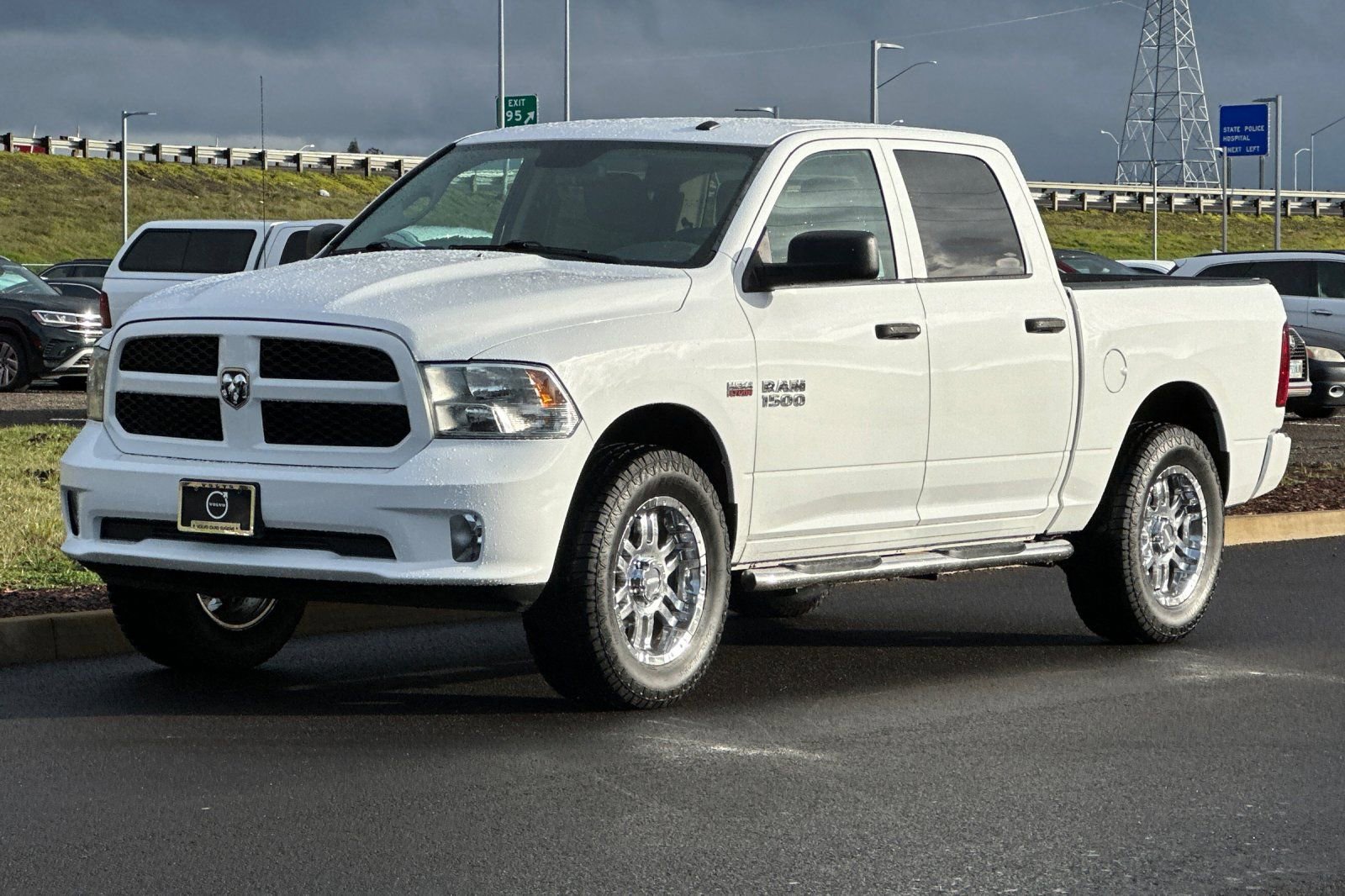 Used 2016 RAM 1500 Express AWD/4WD image 7