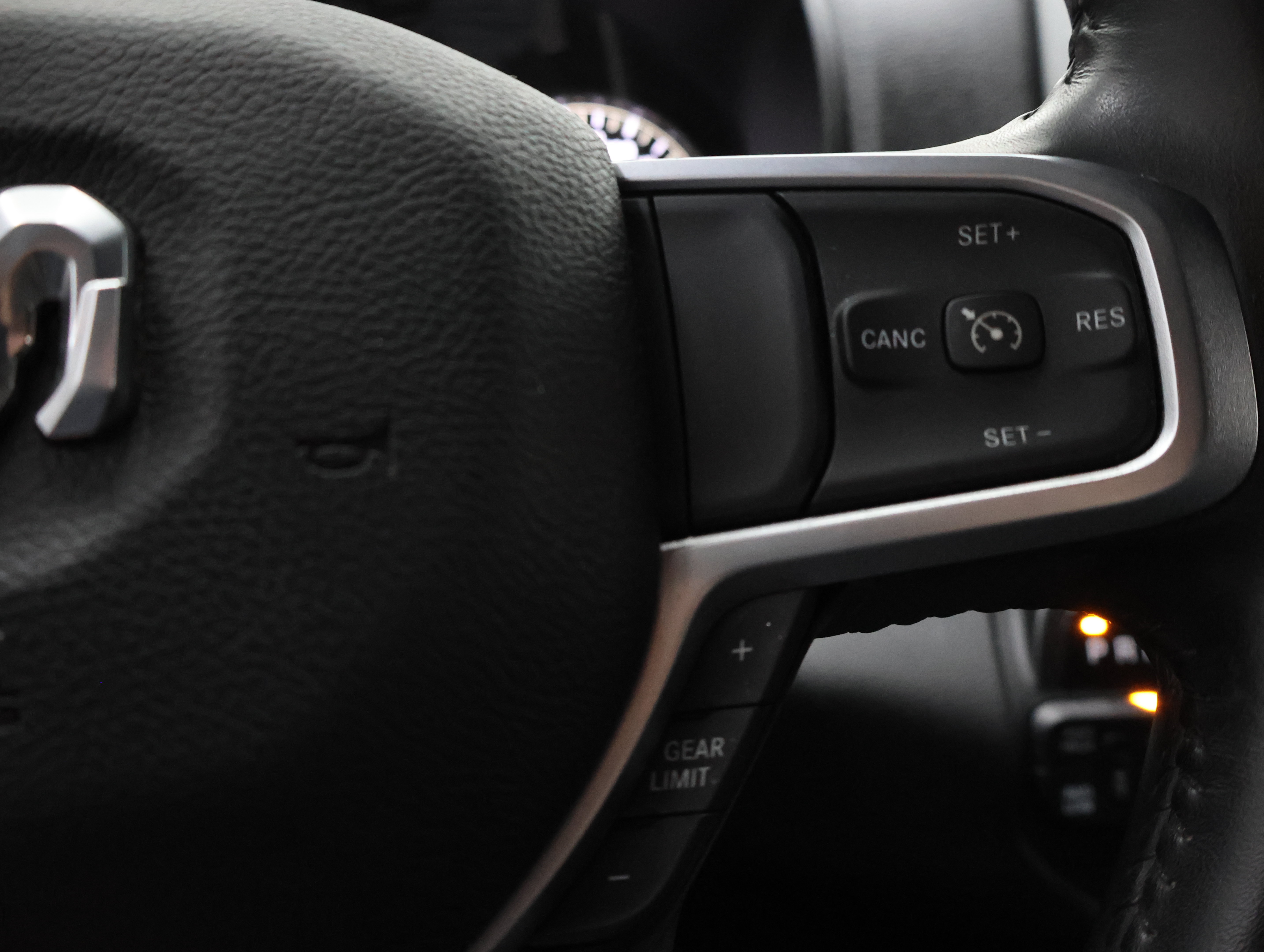 Used 2024 RAM 2500 Big Horn w/ Night Edition AWD/4WD image 14