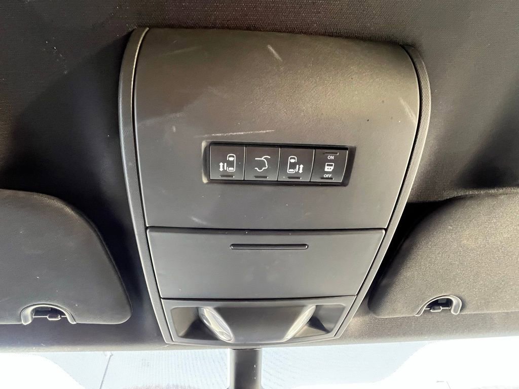 Used 2020 Dodge Grand Caravan SXT image 20