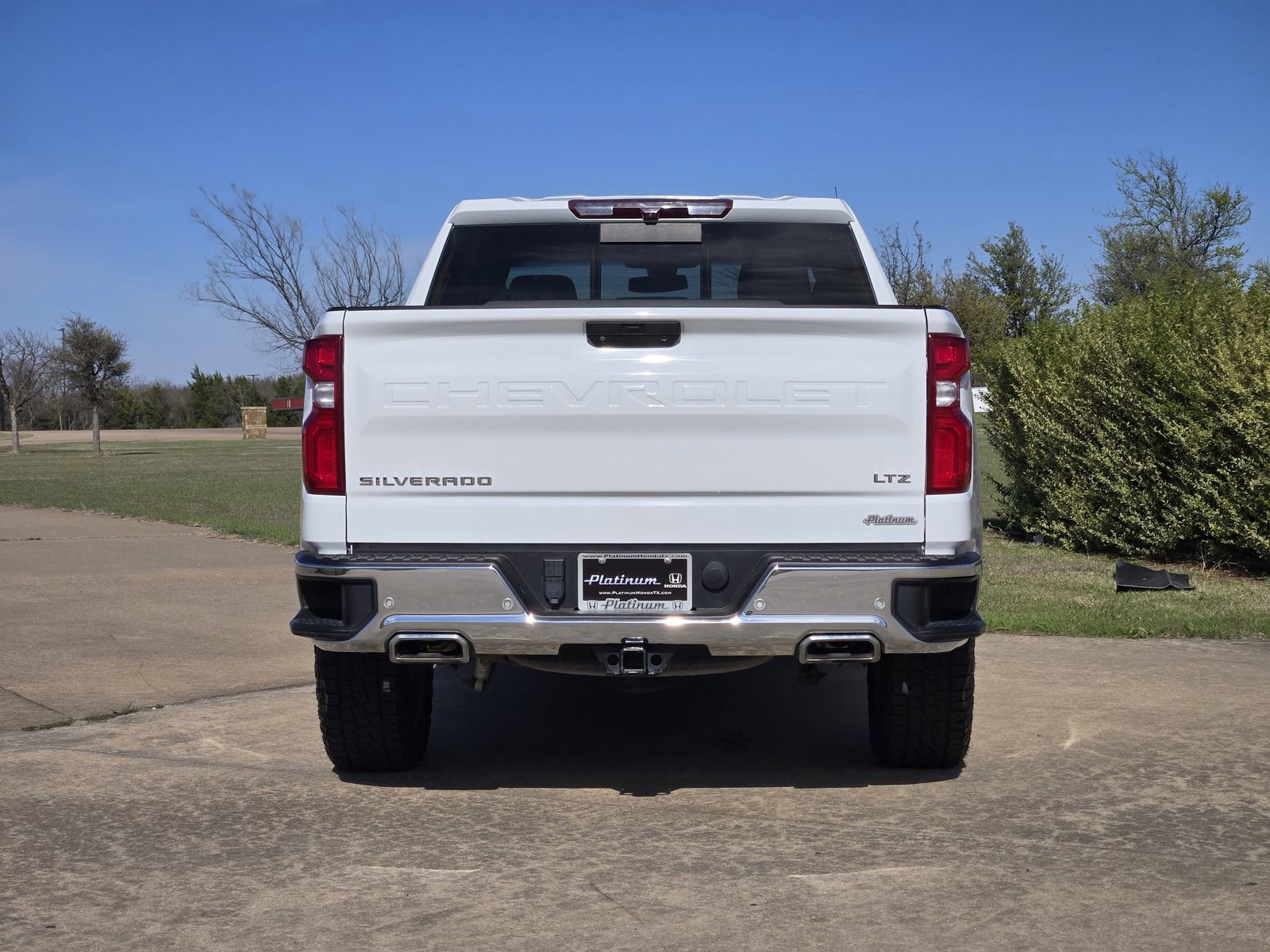 Used 2022 Chevrolet Silverado 1500 LTZ w/ LTZ Premium Package image 8