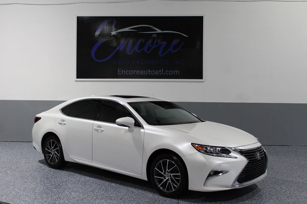 Used 2016 Lexus ES 350 w/ Luxury Package w/Wood Trim image 1