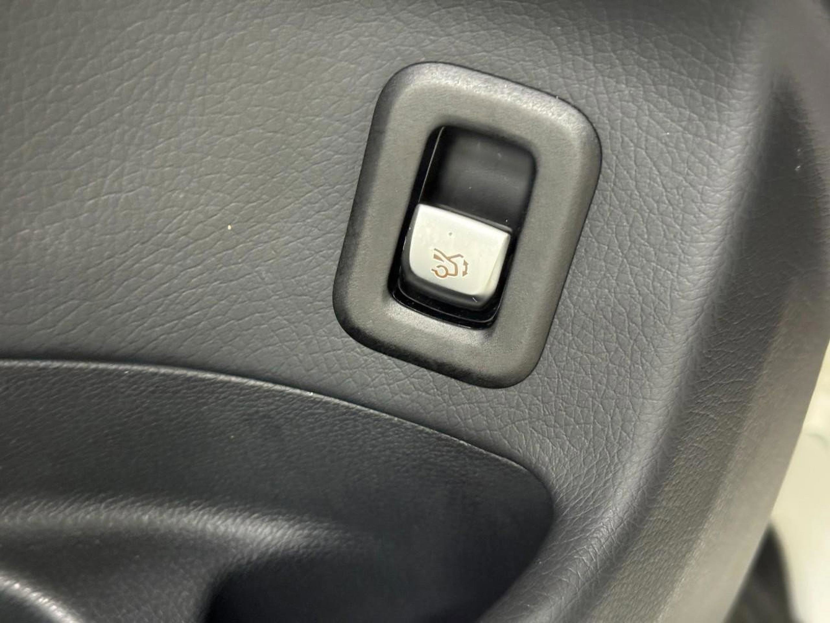 Used 2022 Mercedes-Benz GLC 300 4MATIC image 26