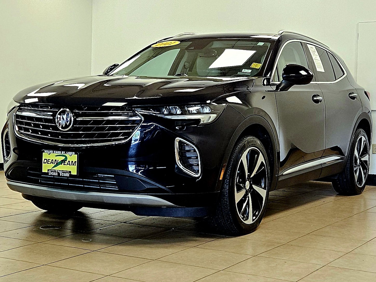 Used 2021 Buick Envision Essence image 2