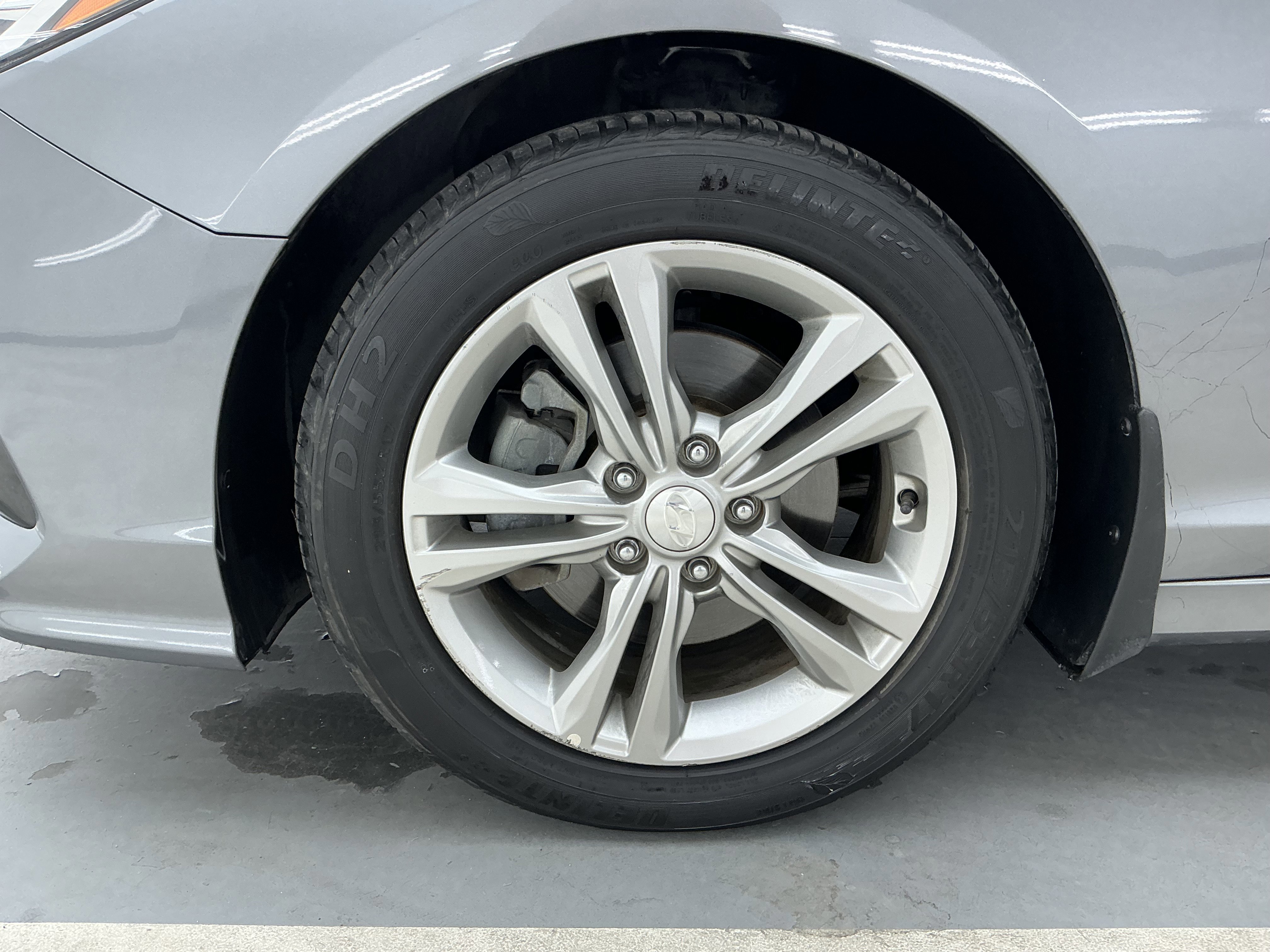 Used 2018 Hyundai Sonata Limited image 18