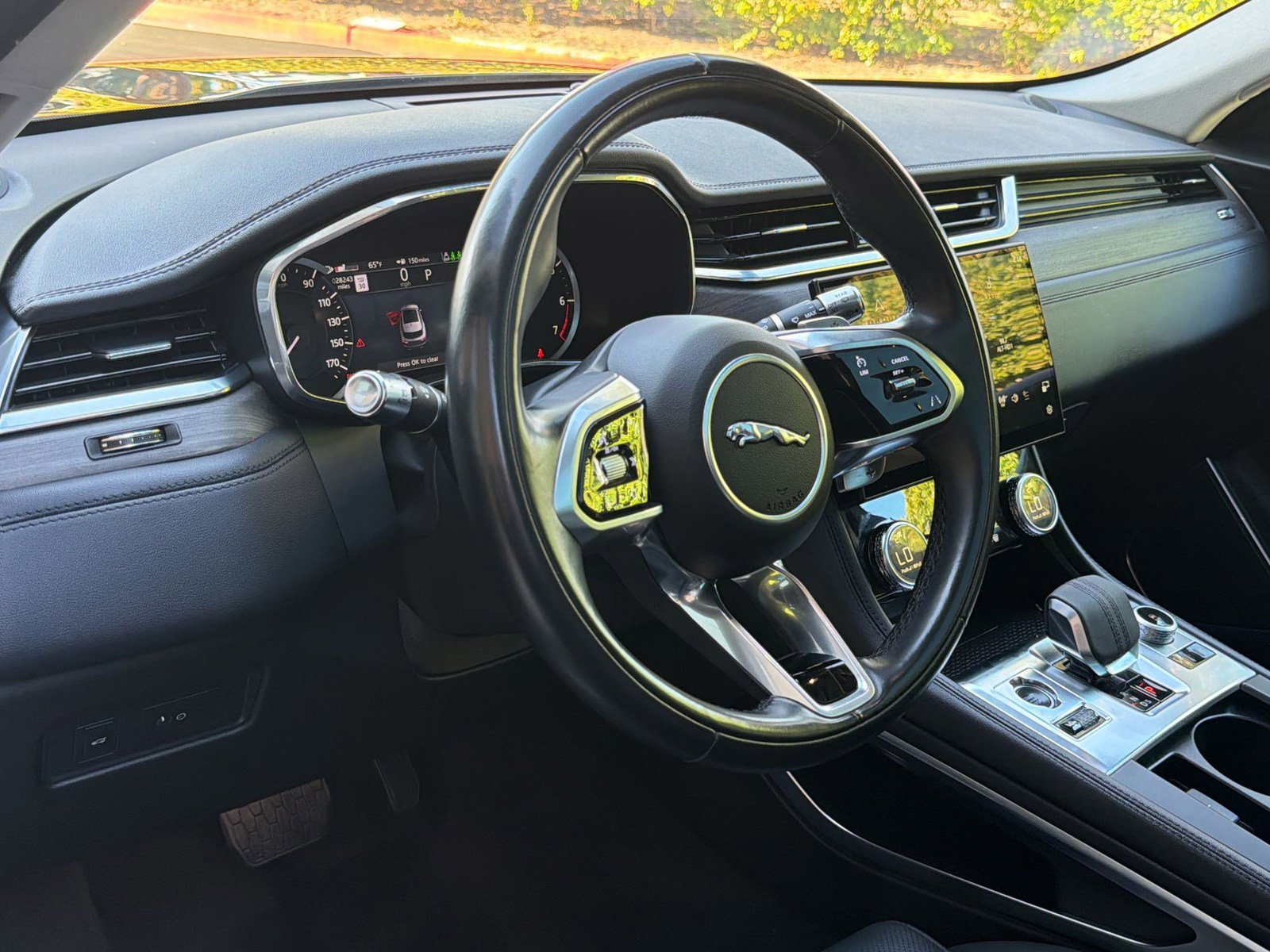 Used 2021 Jaguar F-PACE S image 4