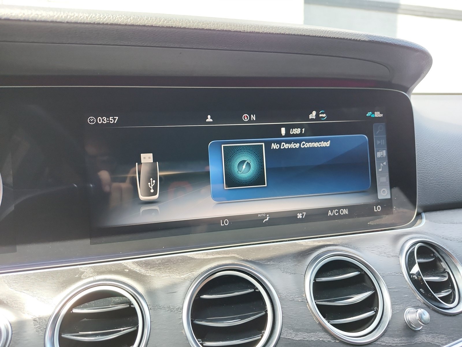 Used 2019 Mercedes-Benz E 450 4MATIC Sedan w/ Driver Assistance Package image 20