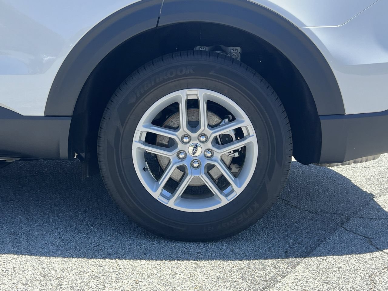 New 2026 Ford Explorer Active w/ Active Comfort Package RWD image 26