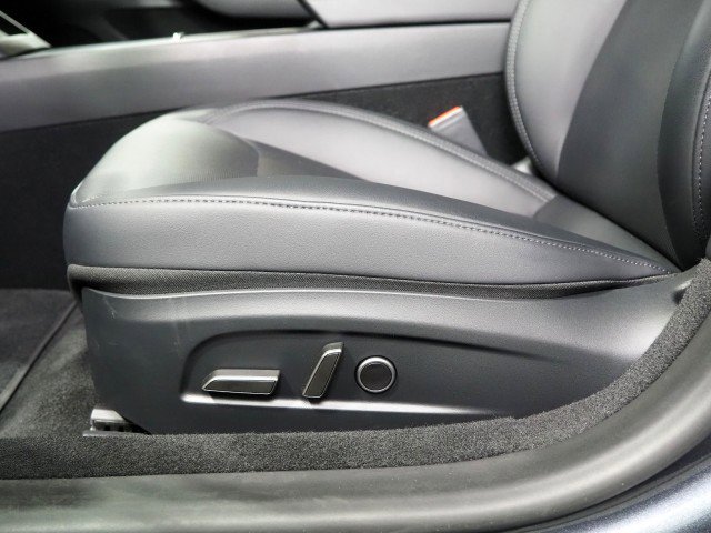 Used 2025 Tesla Model 3 Long Range RWD image 66