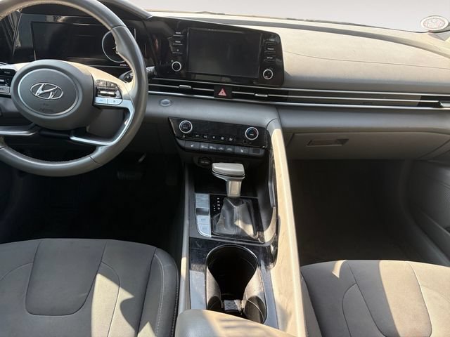 Used 2021 Hyundai Elantra SEL w/ Convenience Package FWD image 10