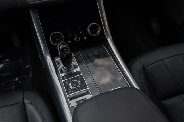 Used 2019 Land Rover Range Rover Sport SE image 37