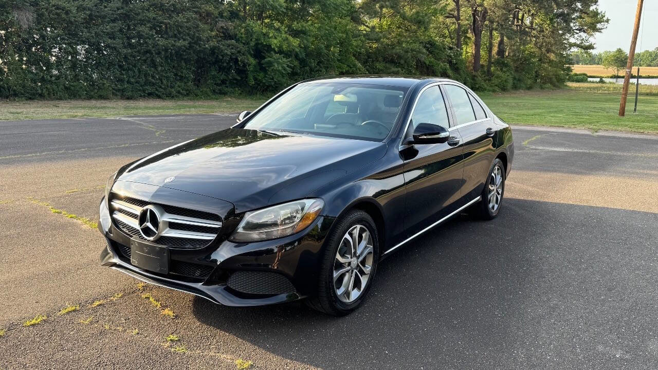 Used 2015 Mercedes-Benz C 300 Sedan image 4