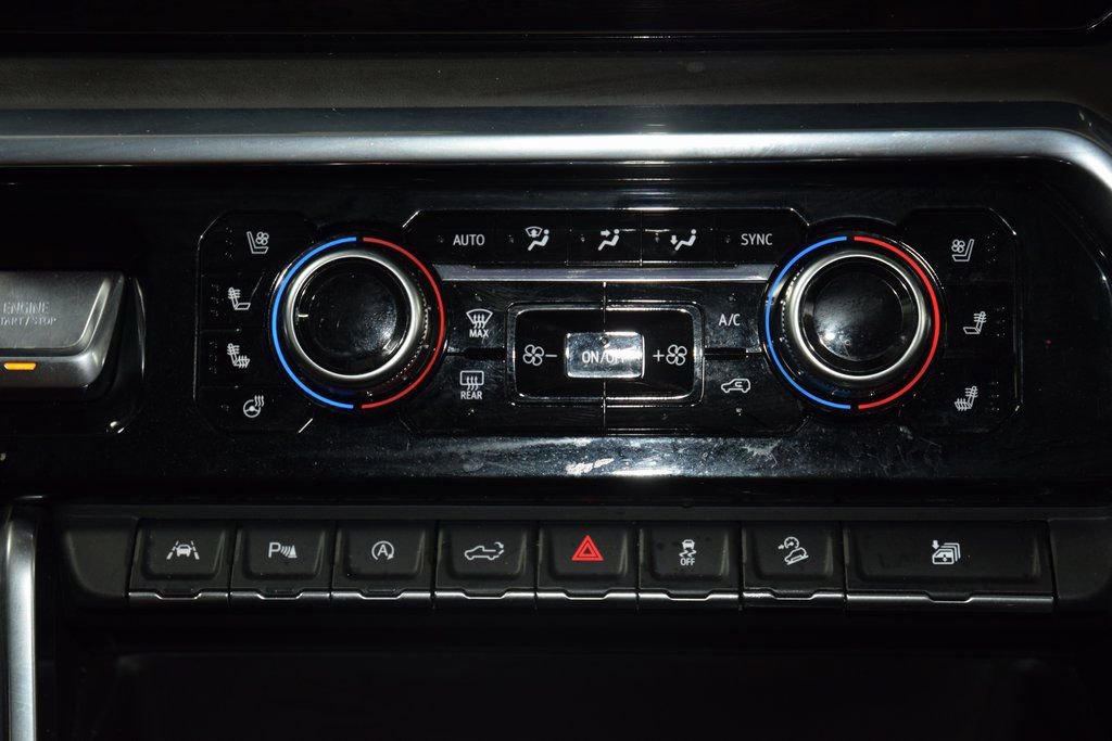 Used 2024 GMC Sierra 1500 Denali Ultimate image 34