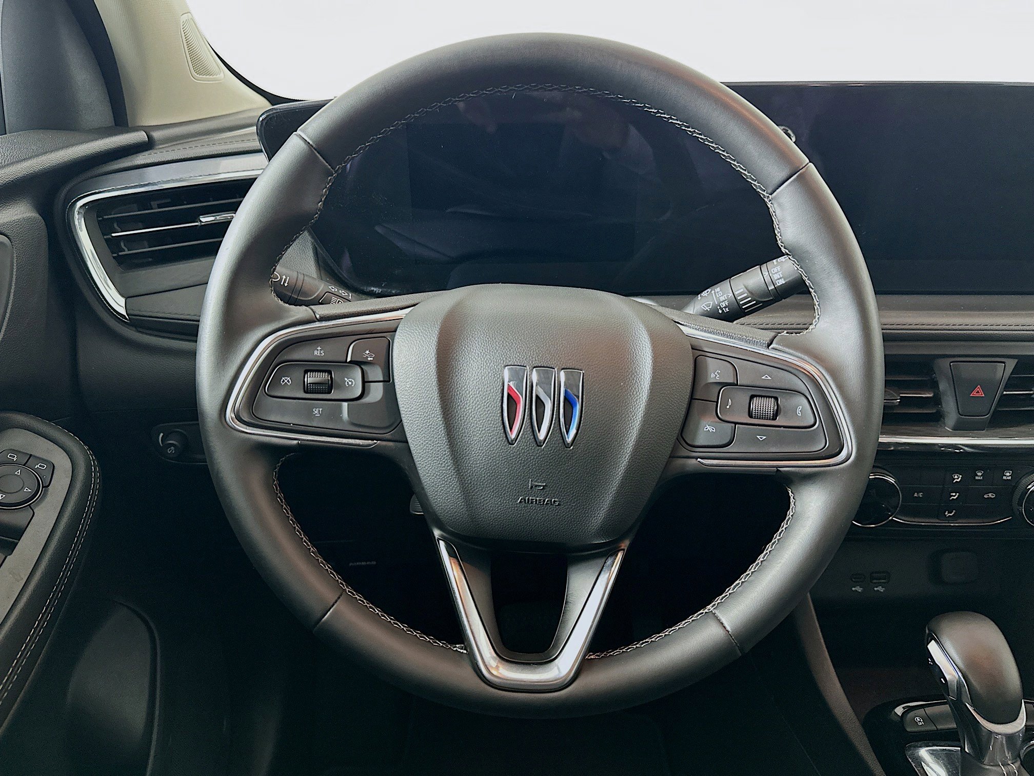 Used 2025 Buick Encore GX Preferred image 18