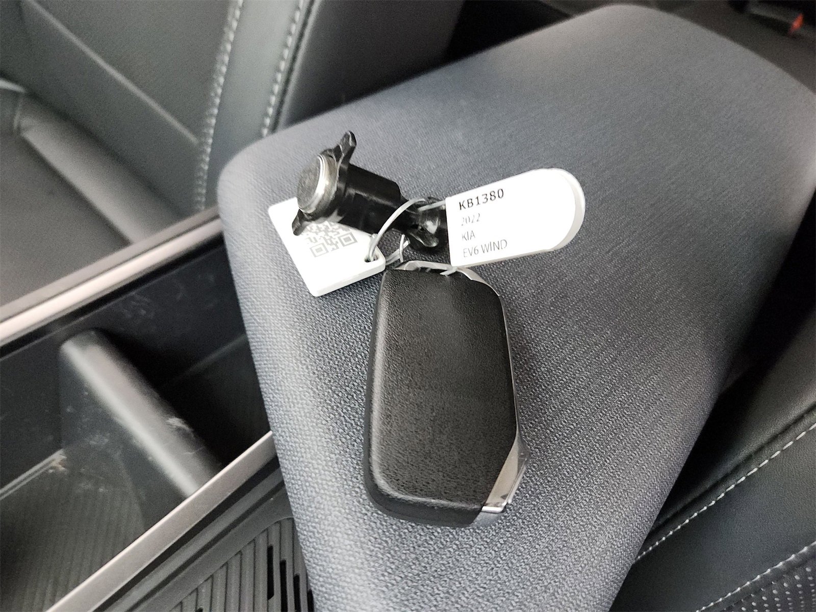 Used 2022 Kia EV6 Wind image 32