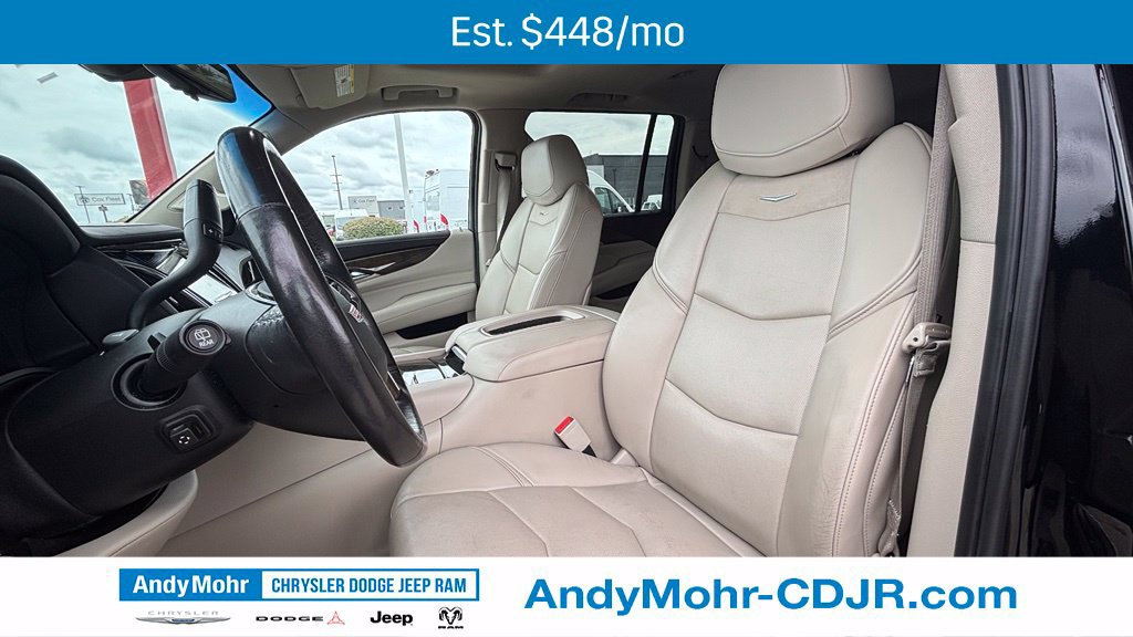 Used 2019 Cadillac Escalade ESV Luxury AWD/4WD image 12