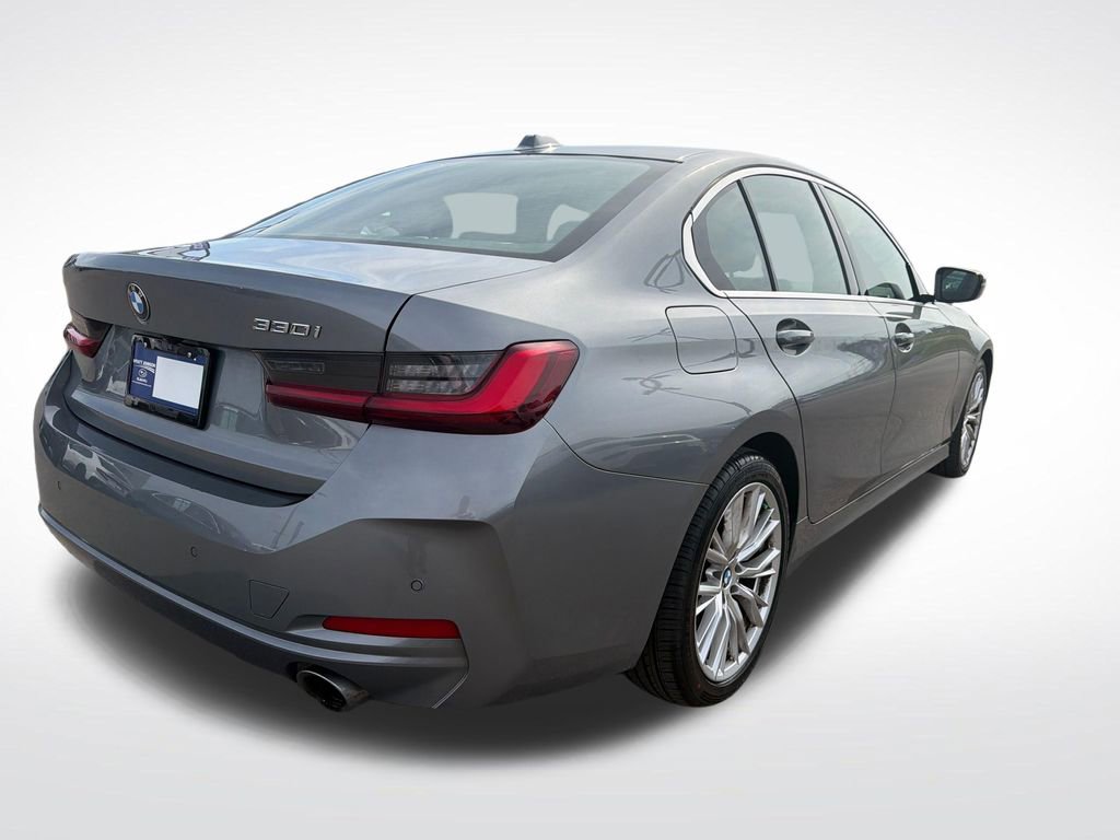 Used 2024 BMW 330i Sedan w/ Convenience Package image 7