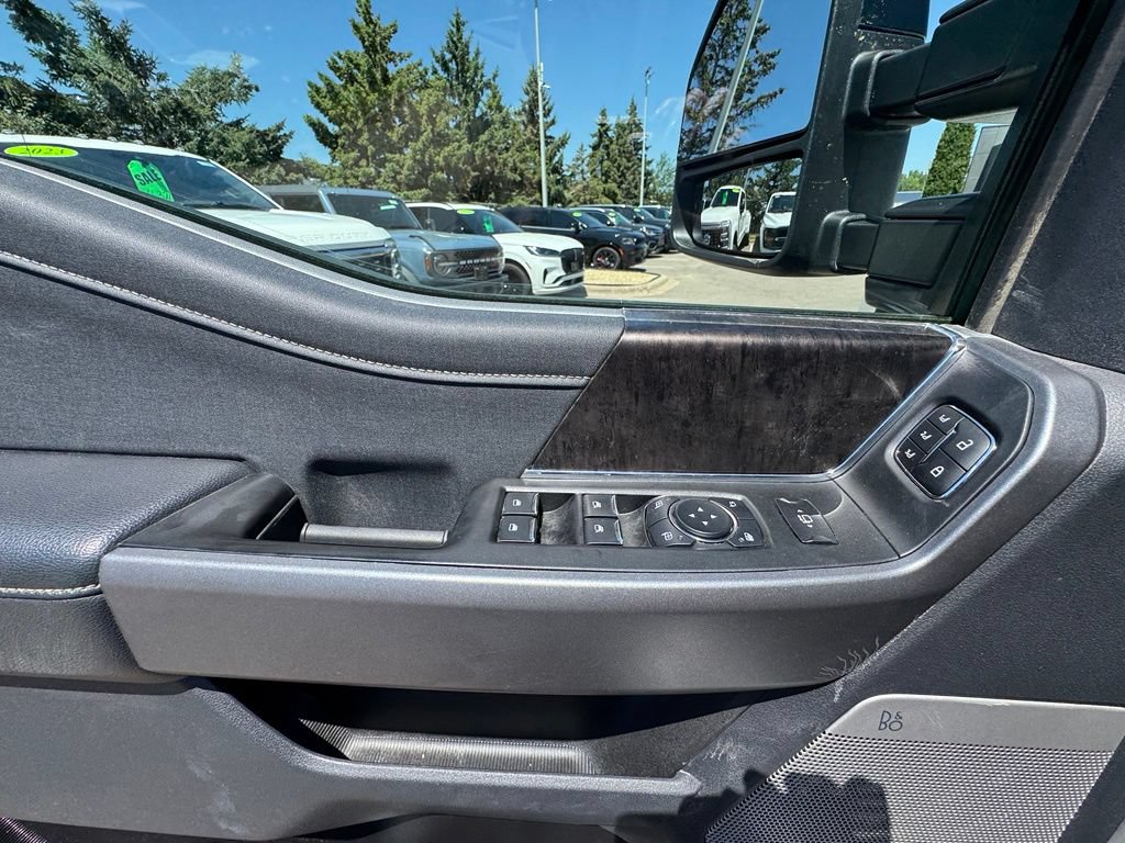 Used 2025 Ford F250 Lariat w/ Lariat Ultimate Package AWD/4WD image 19