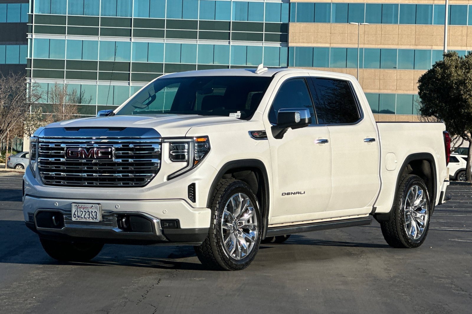 Used 2023 GMC Sierra 1500 Denali w/ Denali Reserve Package image 8