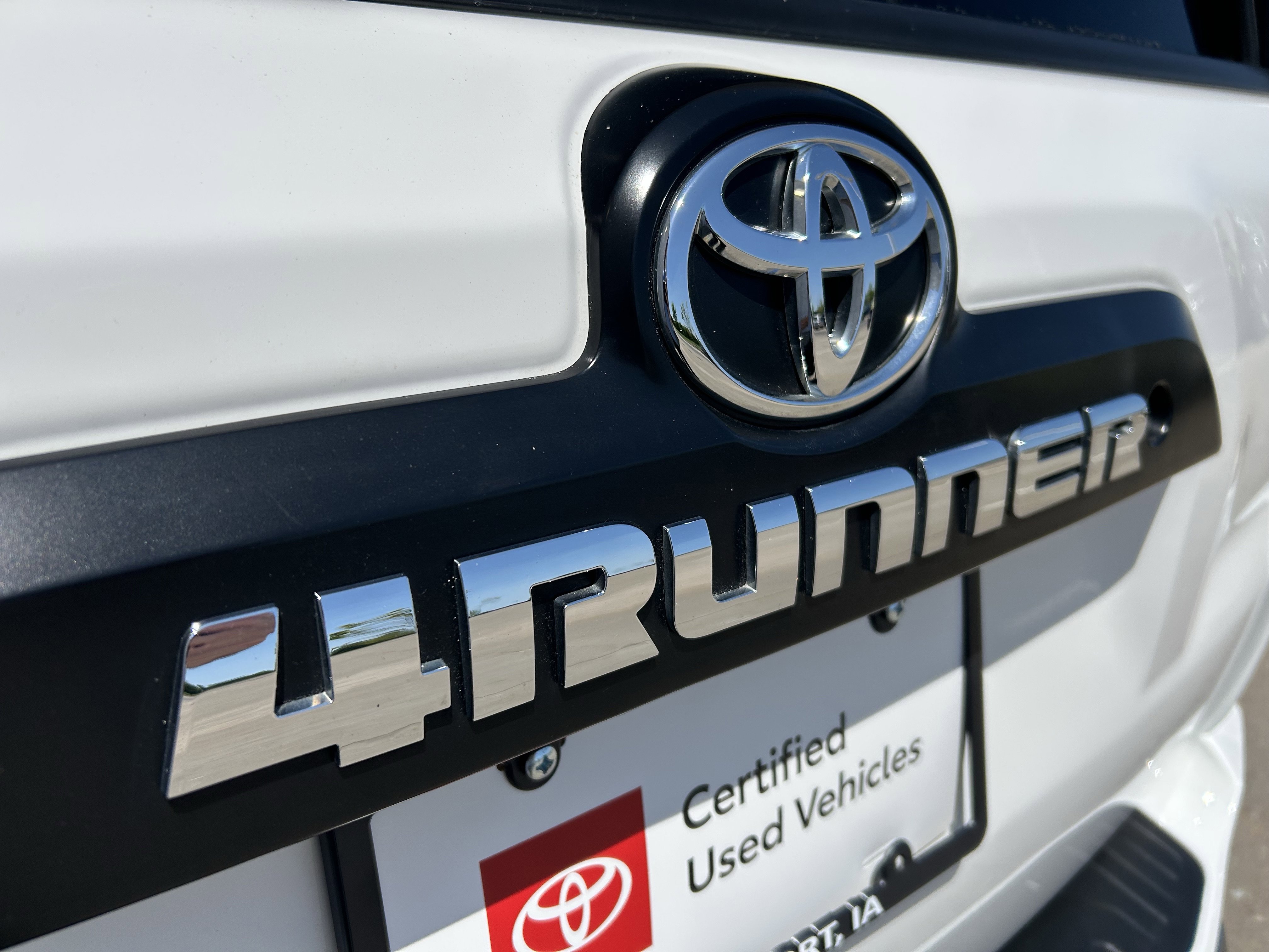 Used 2019 Toyota 4Runner TRD Off-Road Premium AWD/4WD image 8