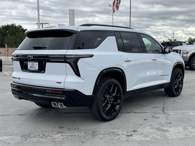 New 2026 Chevrolet Traverse RS w/ LPO, Floor Liner Package image 5