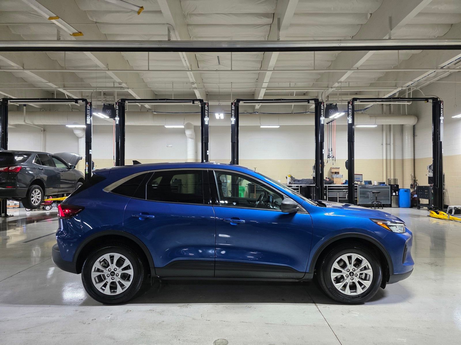 Used 2023 Ford Escape Active image 8