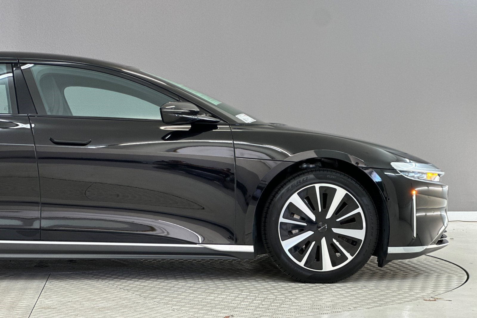 Used 2023 Lucid Air Pure AWD/4WD image 32