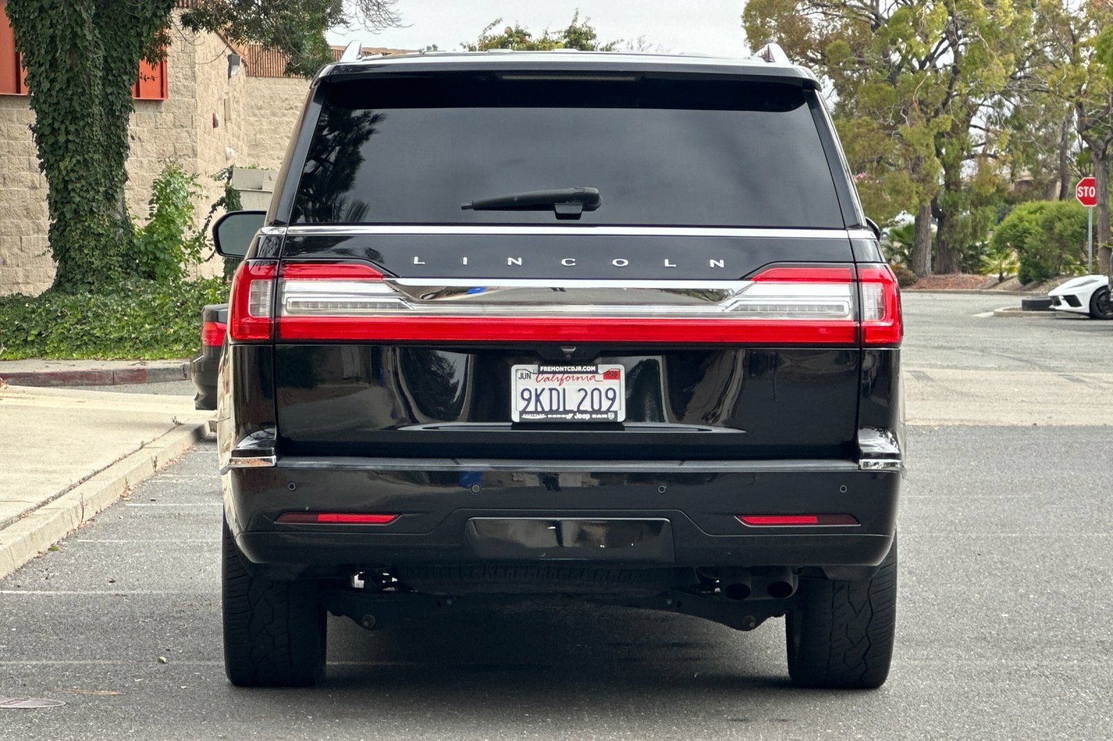 Used 2020 Lincoln Navigator Reserve RWD image 4