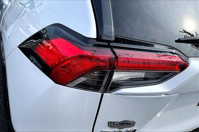 Used 2024 Toyota RAV4 SE w/ Convenience Package image 23