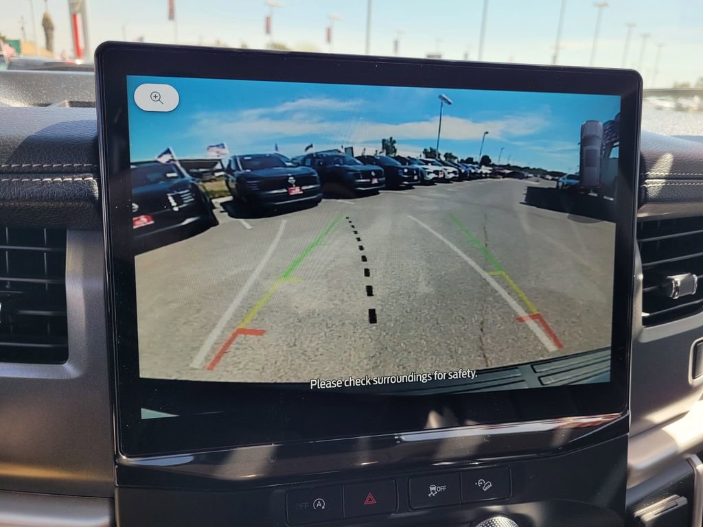 Used 2024 Ford Expedition XLT image 19