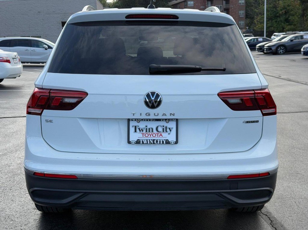 Used 2024 Volkswagen Tiguan SE image 5