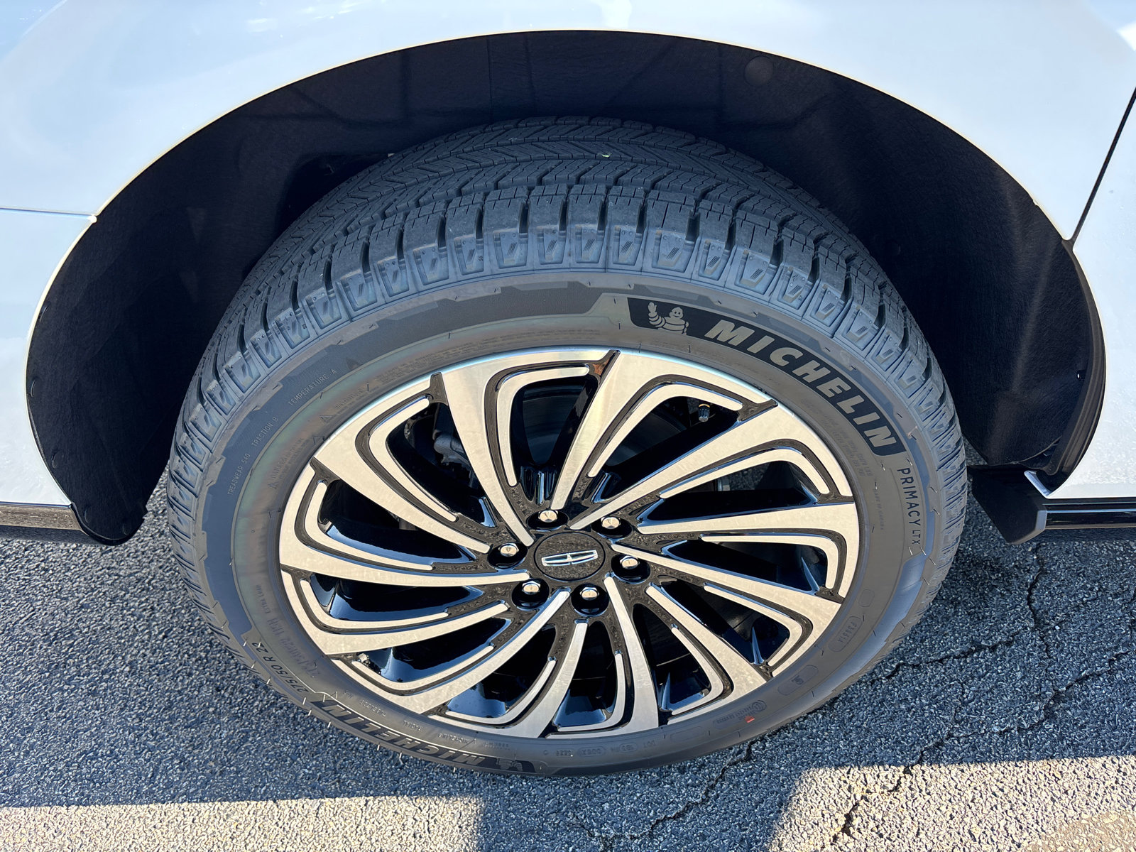 New 2025 Lincoln Navigator L Black Label image 10