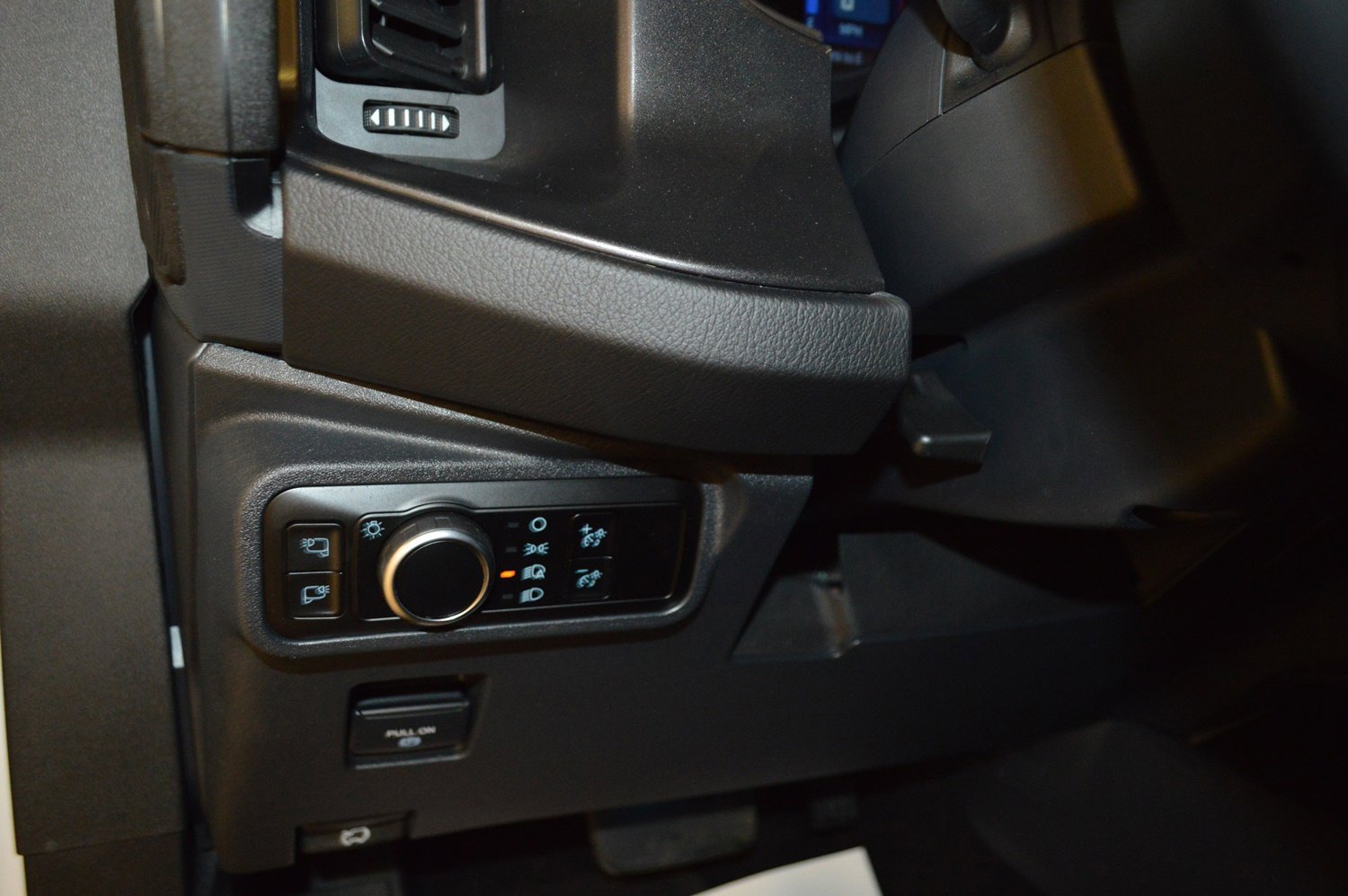 Used 2023 Ford Bronco Wildtrak image 16