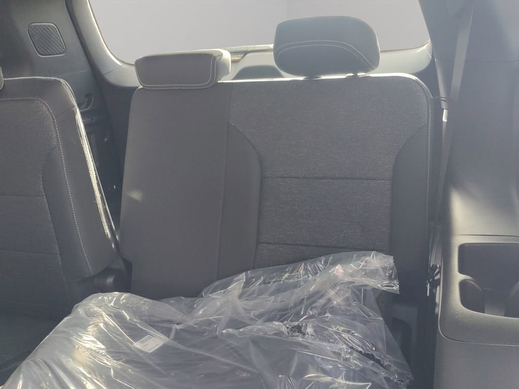 New 2026 Chevrolet Traverse LT w/ LPO, Floor Liner Package image 10