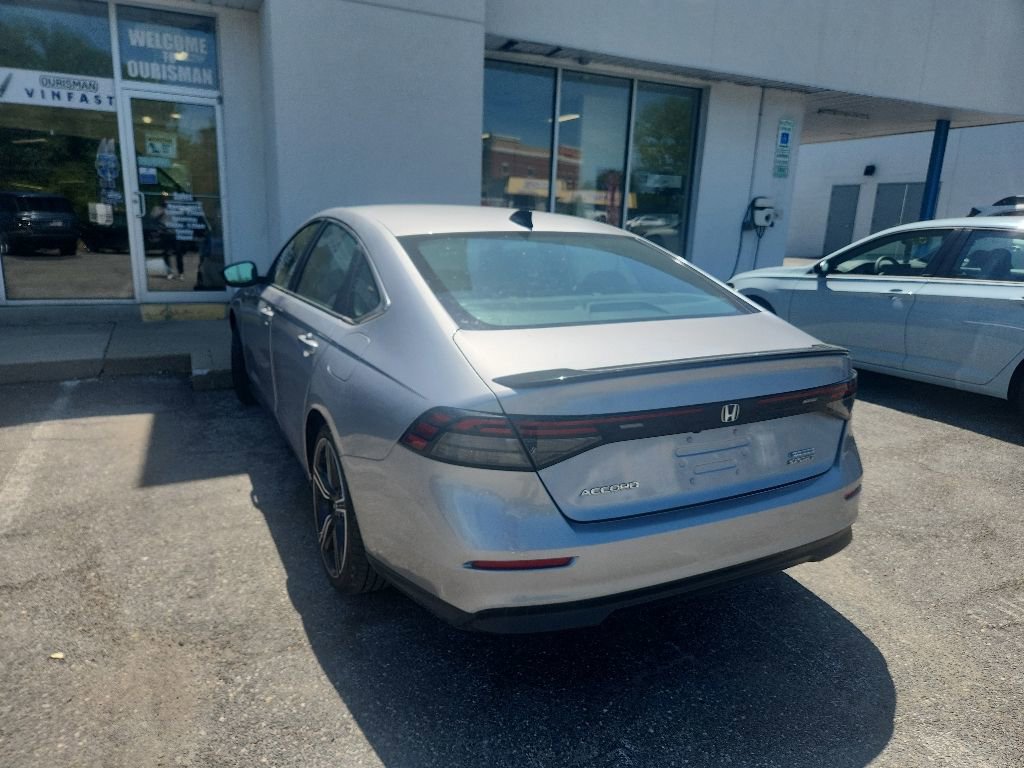 Used 2023 Honda Accord Sport image 11