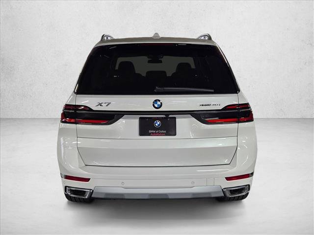 Used 2027 BMW X7 xDrive40i w/ Premium Package AWD/4WD image 8