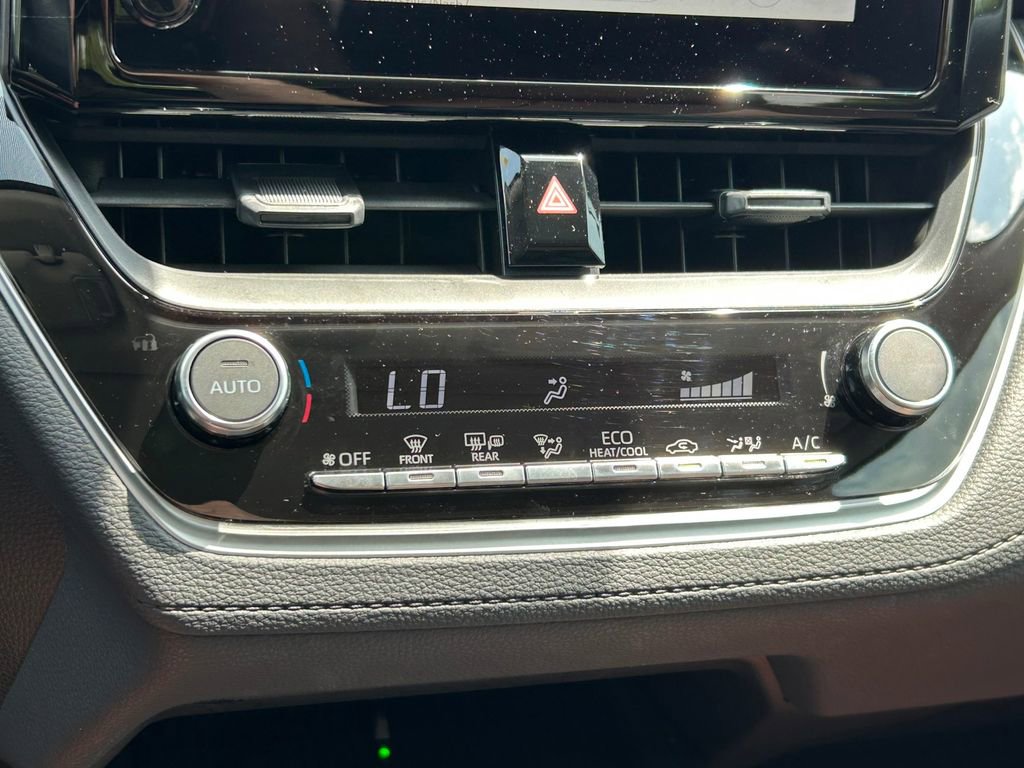 Used 2026 Toyota Corolla Cross LE w/ Moonroof Package FWD image 29