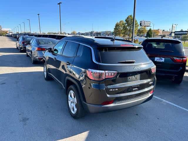 Used 2018 Jeep Compass Latitude w/ Popular Equipment Group AWD/4WD image 4