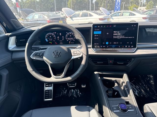 New 2026 Volkswagen Tiguan SE R-Line AWD/4WD image 23