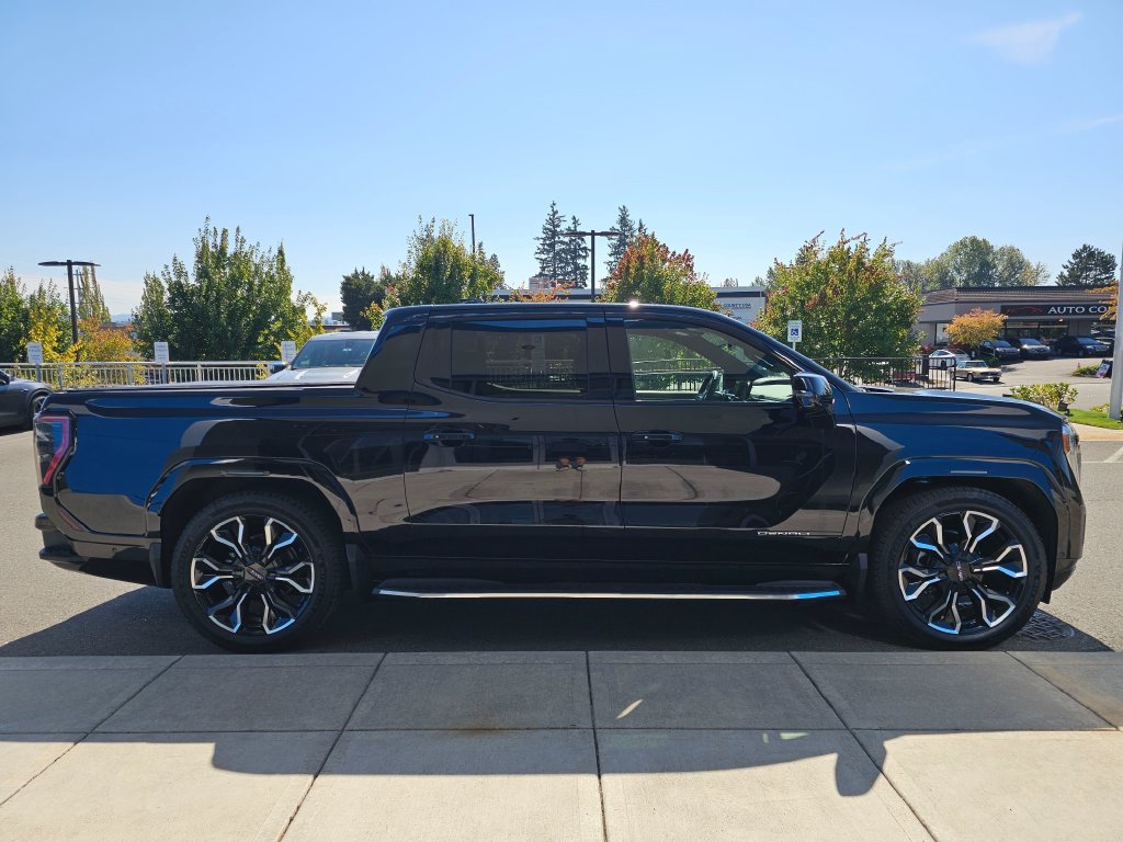 Used 2026 GMC Sierra EV Denali AWD/4WD image 8
